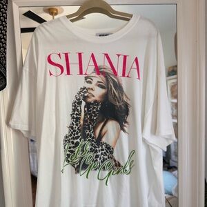 Day Dreamer Shania White Graphic Women's Top